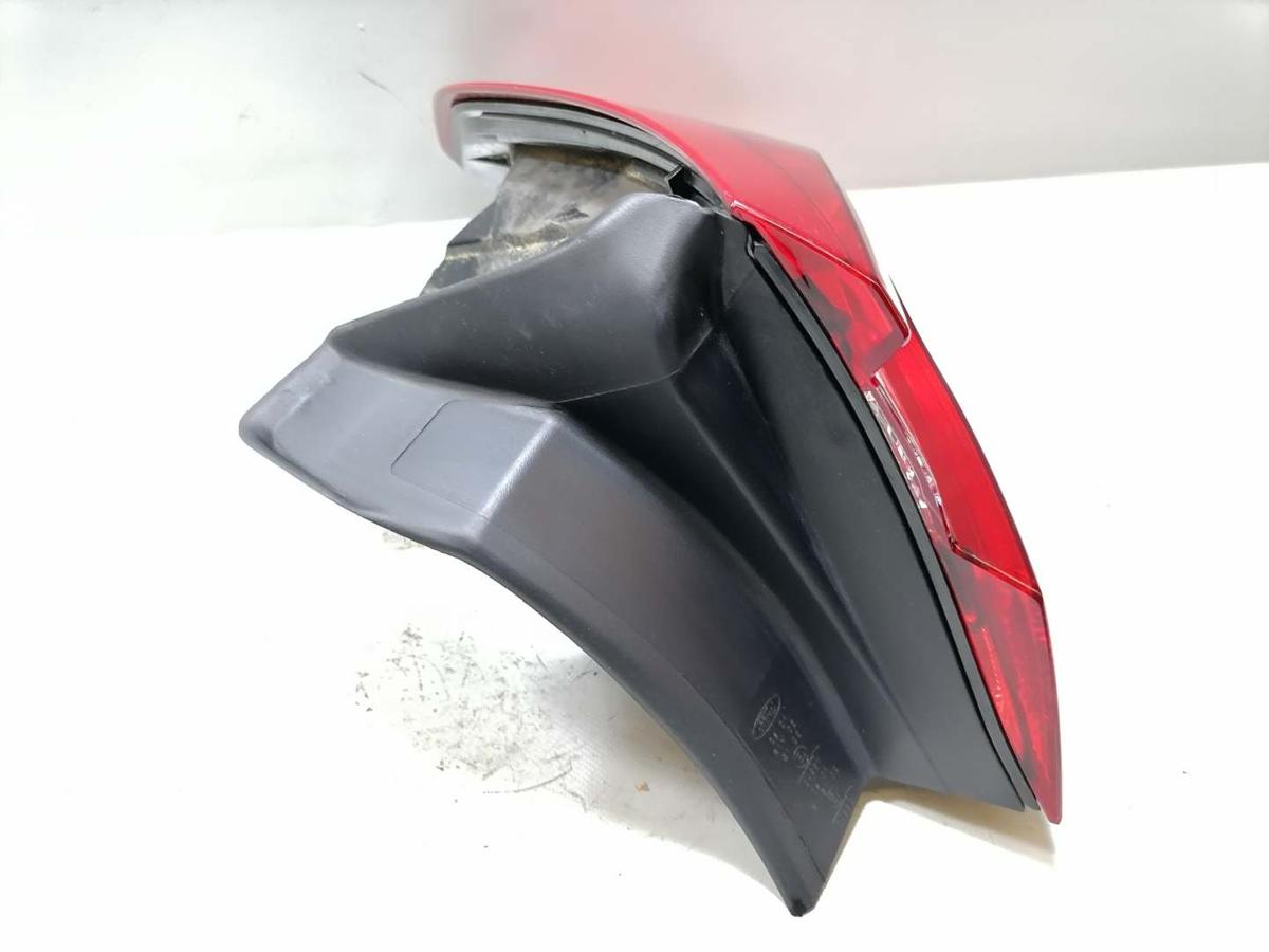 Ford Fiesta MK7 original Rücklicht Rückleuchte Schlussleuchte rechts außen 5-Türer Bj.2019